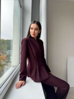Костюм жакет приталенный и брюки со стрелками