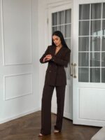 Костюм жакет двубортный брюки прямые