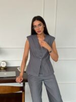 Жилет приталенный