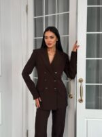 Костюм жакет двубортный брюки прямые